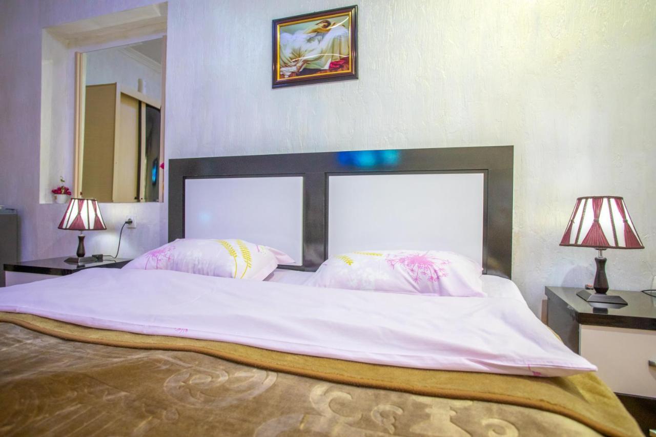 Hotel Mkudro คูทายสิ ภายนอก รูปภาพ